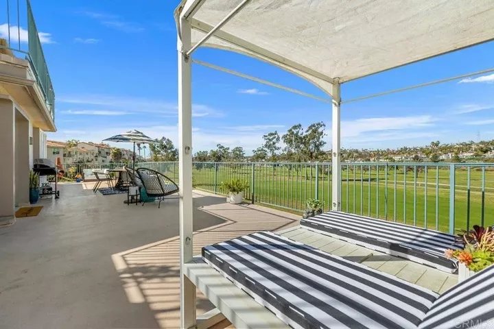 Property Photo:  2544 Navarra 12  CA 92009 