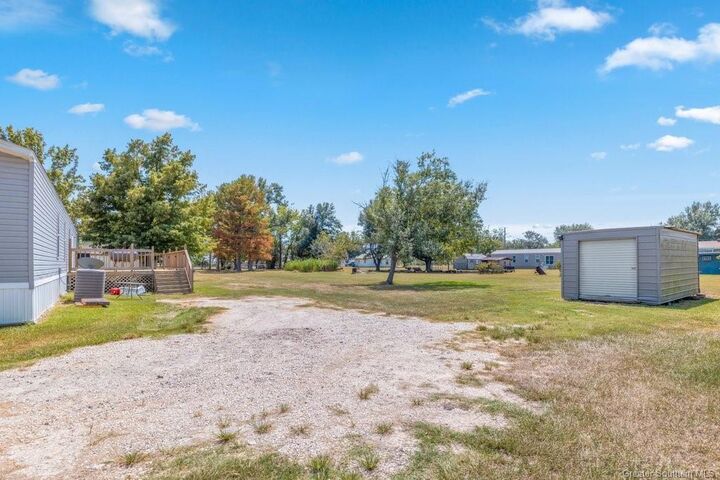 Property Photo: 7606 Debbie Lane LA 70607