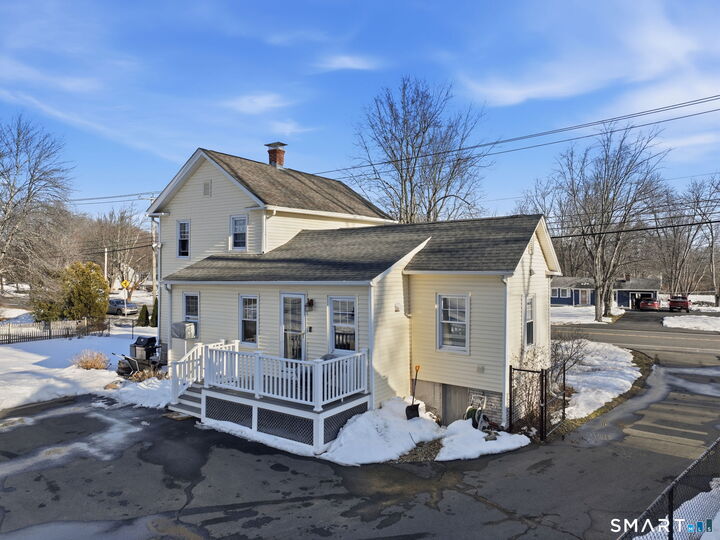 Property Photo:  687 East Street South  CT 06078 