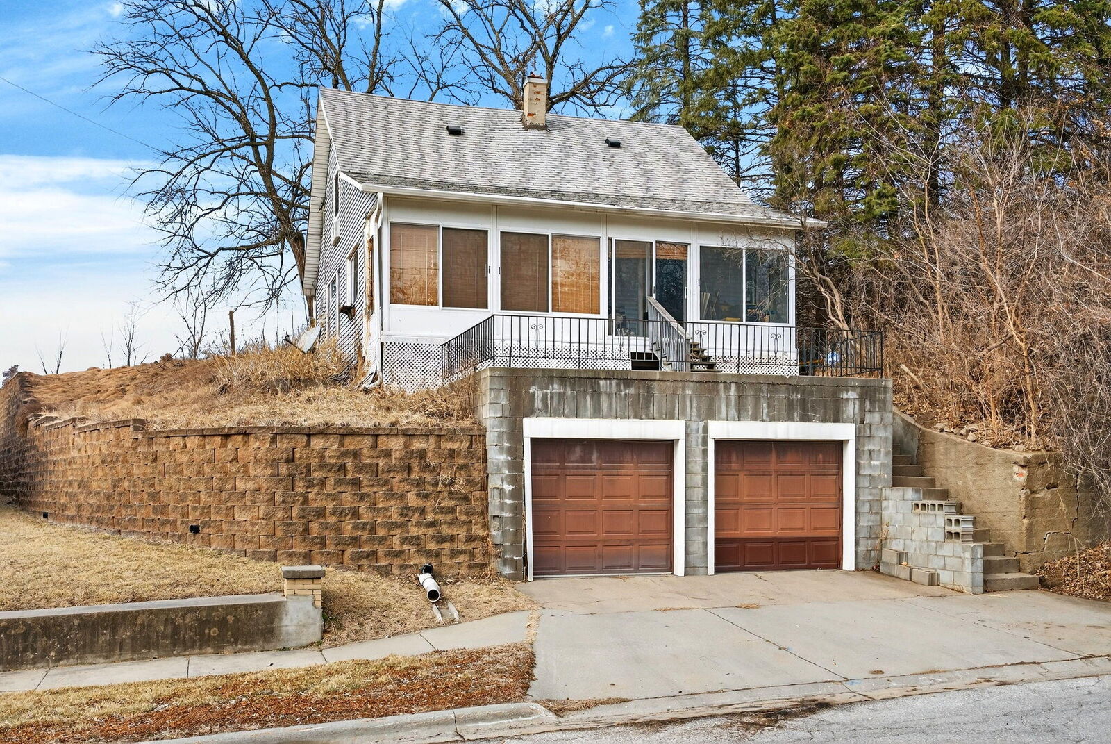 Property Photo: 28 Canning Street IA 51503