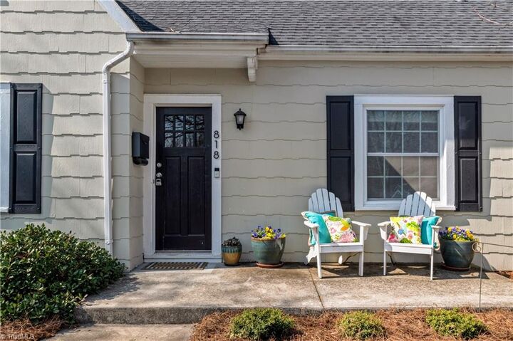 Property Photo: 818 Gales Avenue NC 27103