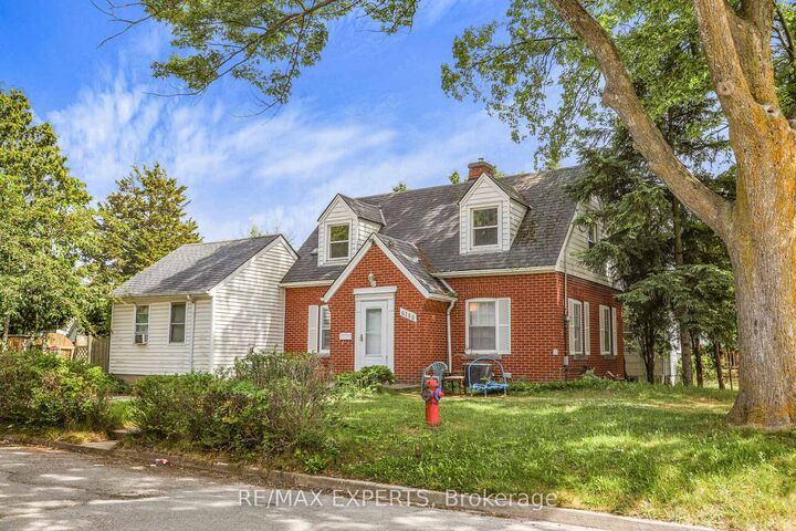 Property Photo: 6198 Delaware Street ON L2G 2E8
