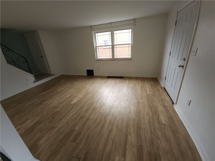 Property Photo:  1219 Circle Dr  PA 15221 