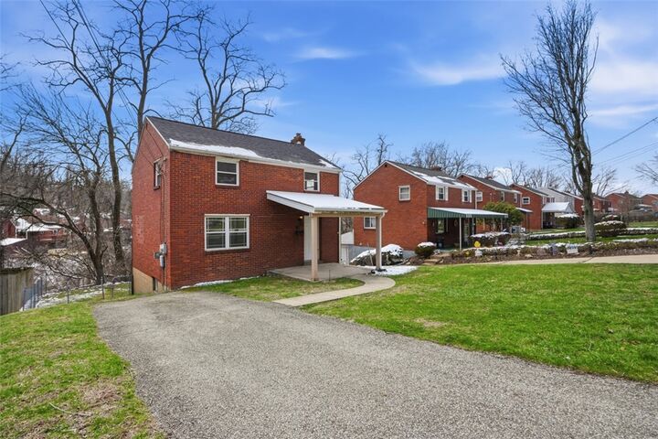 Property Photo:  1219 Circle Dr  PA 15221 