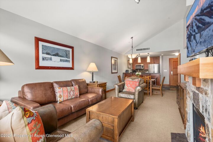 Property Photo:  110 Carriage Way 3407  CO 81615 