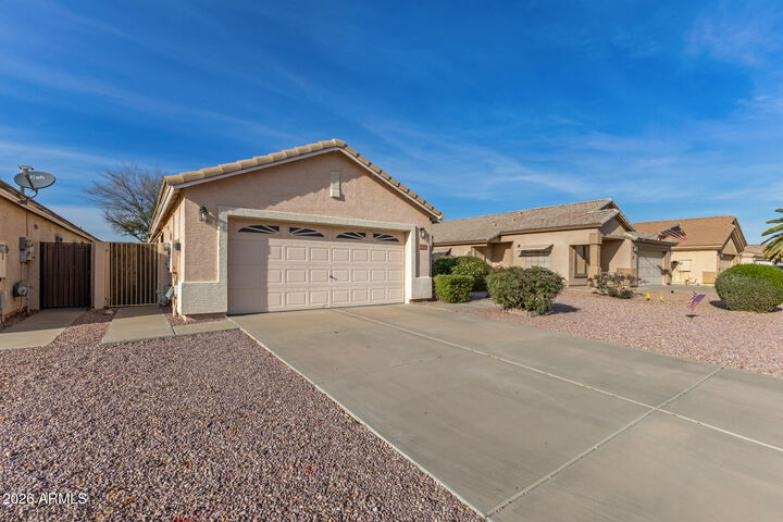 Property Photo: 10390 W Yukon Drive AZ 85382