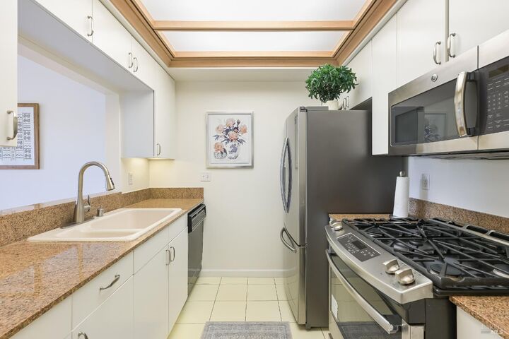 Property Photo:  600 Deer Valley Road 3E  CA 94903 