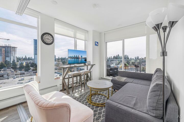 Property Photo: 13350 Central Avenue 913 BC V3T 0S1