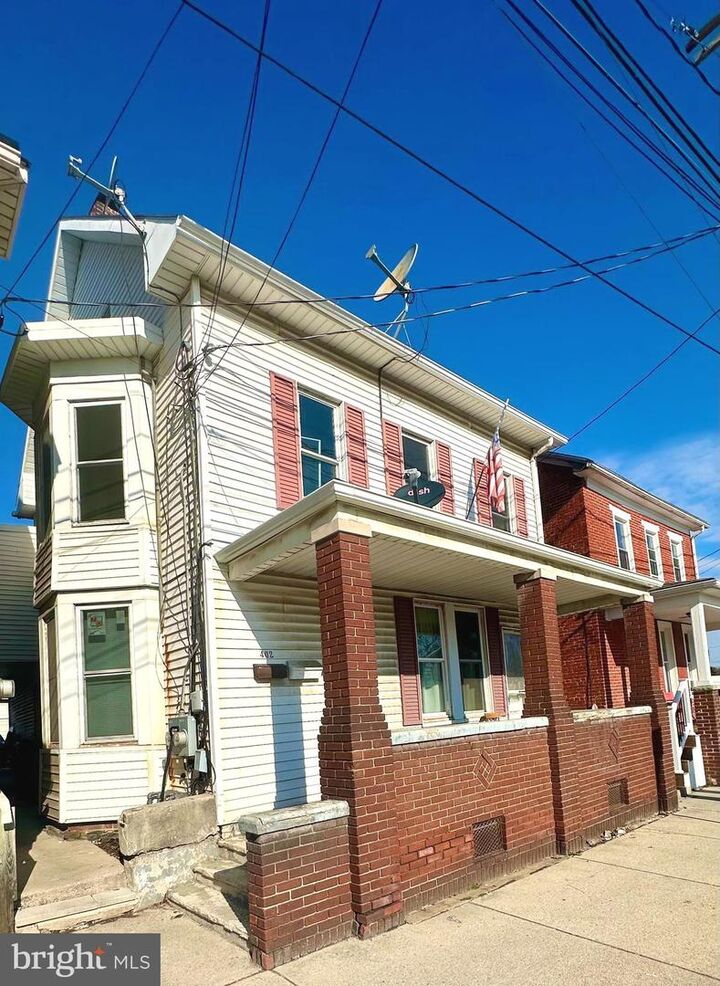 Property Photo:  402 Broadway  PA 17331 