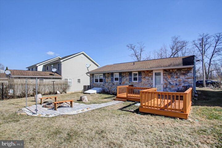 Property Photo:  340 Ridge Avenue  PA 17268 