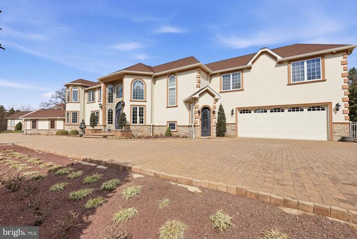 Property Photo:  1066 Washington Crossing Rd  PA 18940 