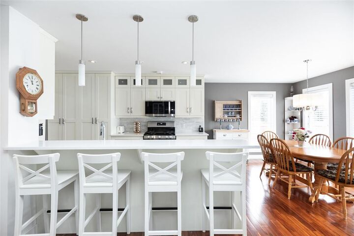 Property Photo:  64 Cutlass Drive  MB R5G 0A6 