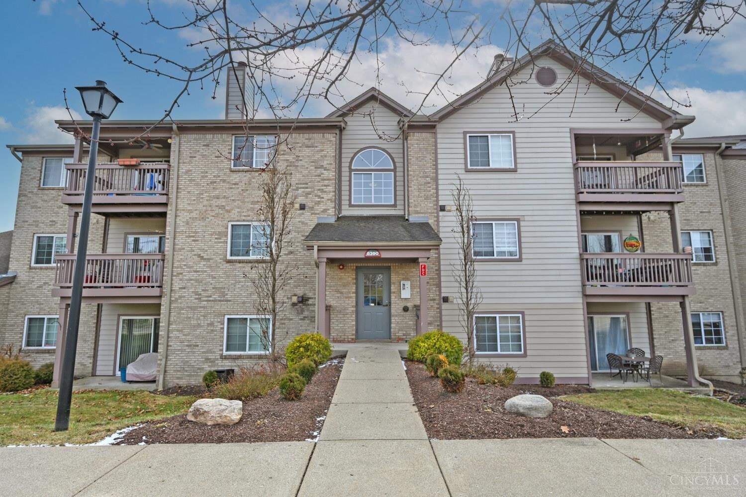 Property Photo:  8390 Spring Valley Court  OH 45069 