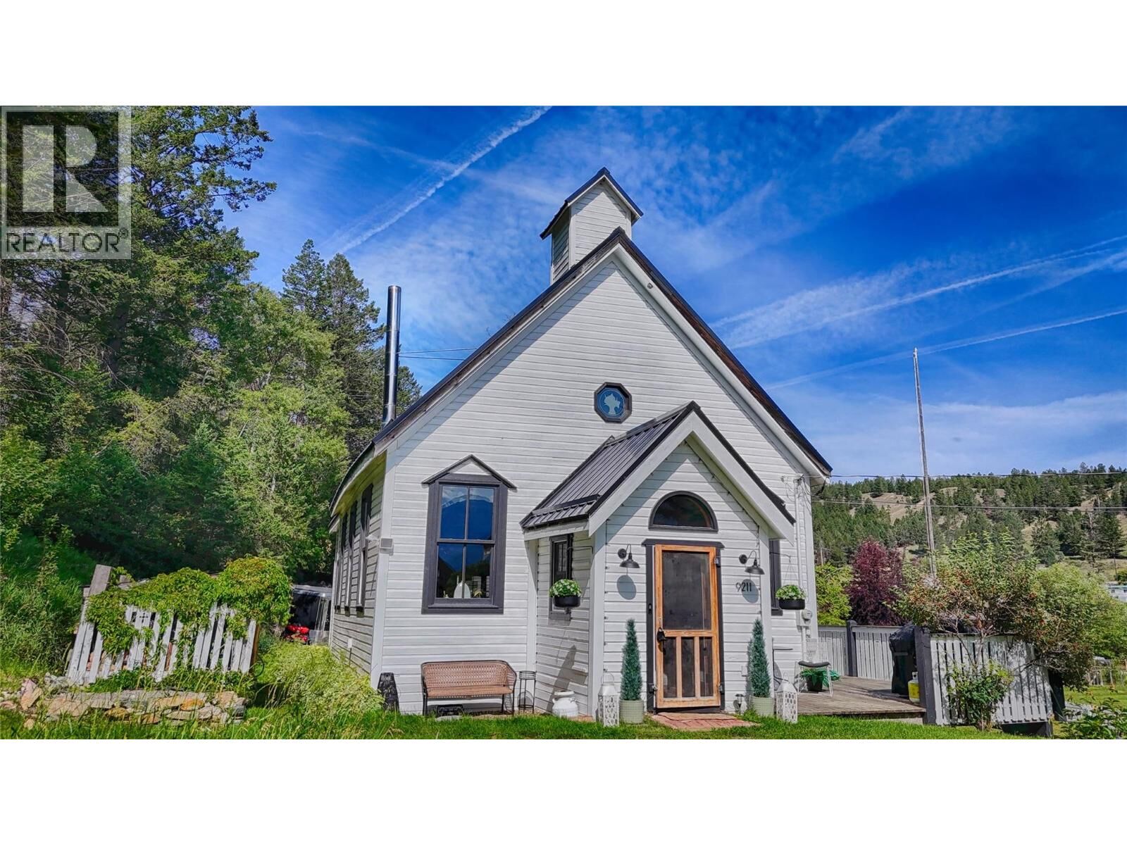 Property Photo: 9211 West Avenue BC V0A 1K5
