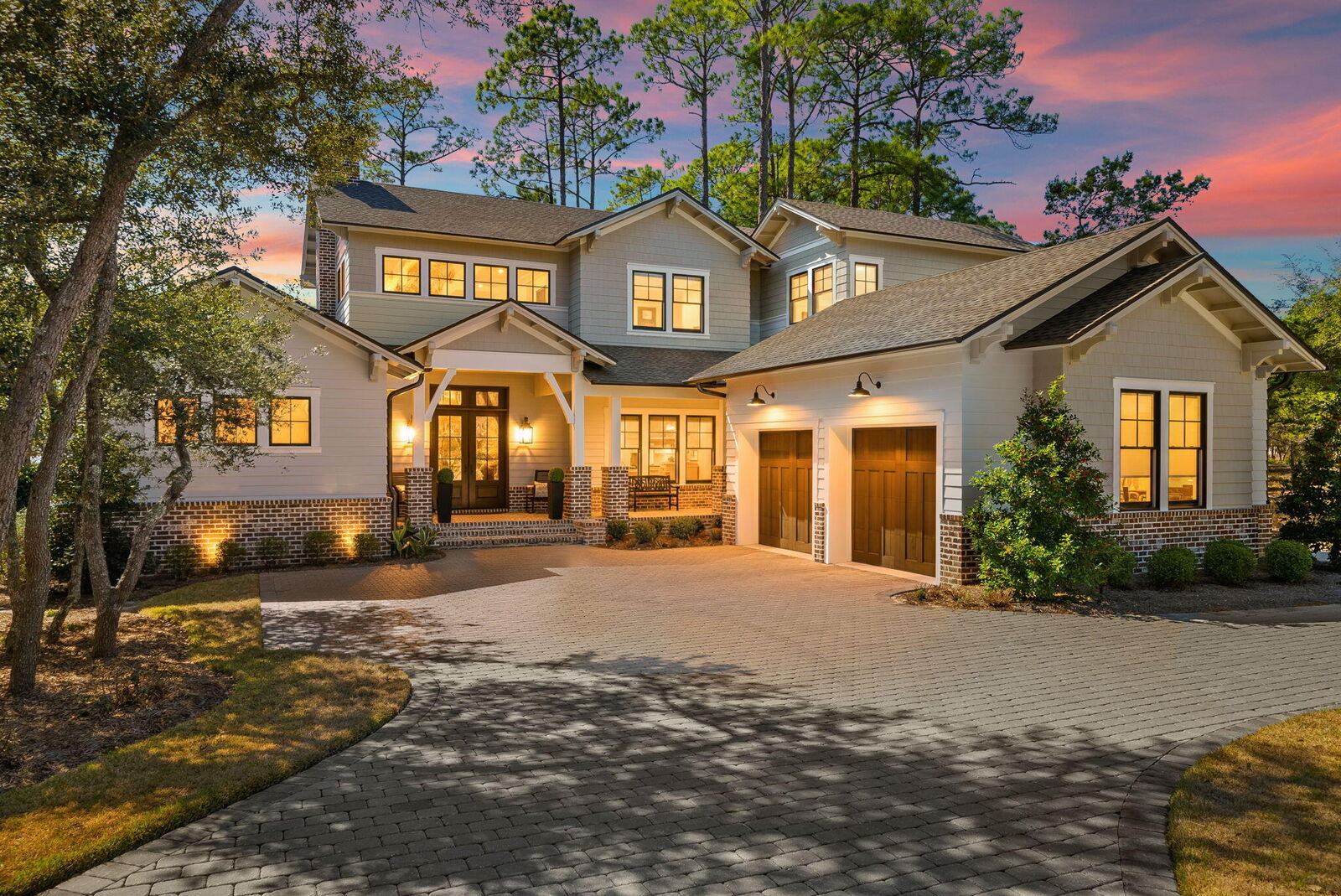 Property Photo:  1201 W Water Oak  FL 32413 