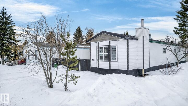 Property Photo: 72 Evergreen Park NW AB T5Y 4M2