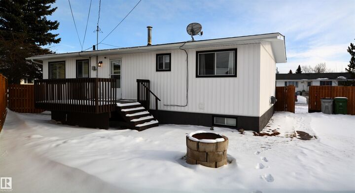 Property Photo: 1102 55 Street AB T7E 1J7