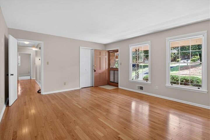 Property Photo:  2569 Sky Lane Drive  GA 30062 