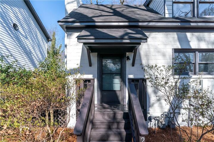 Property Photo: 2415 Charleston Oaks Lane GA 30030