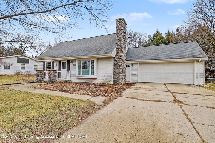 Property Photo:  945 Southfield Drive  MI 48895 