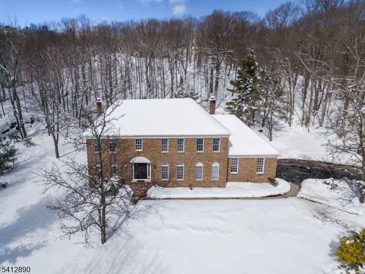 Property Photo:  11 Clearwater Dr  NJ 07405 