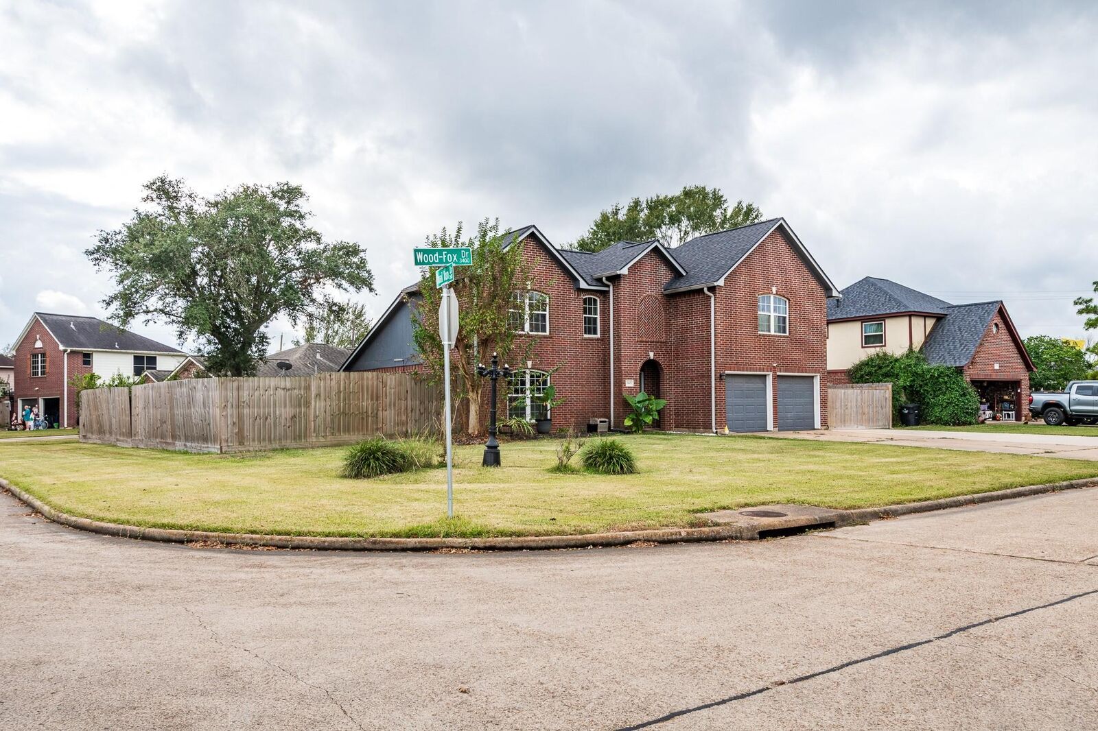 Property Photo: 3401 Wood Fox Drive TX 77511