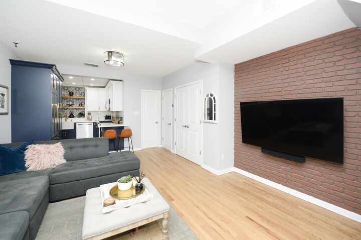 Property Photo: 186 Wayne St 119D NJ 07302
