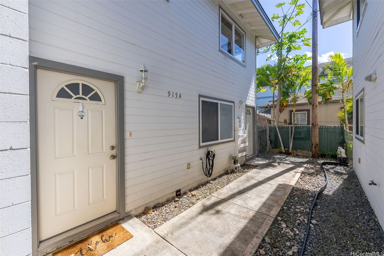 Property Photo:  915 McCully Street A  HI 96826 