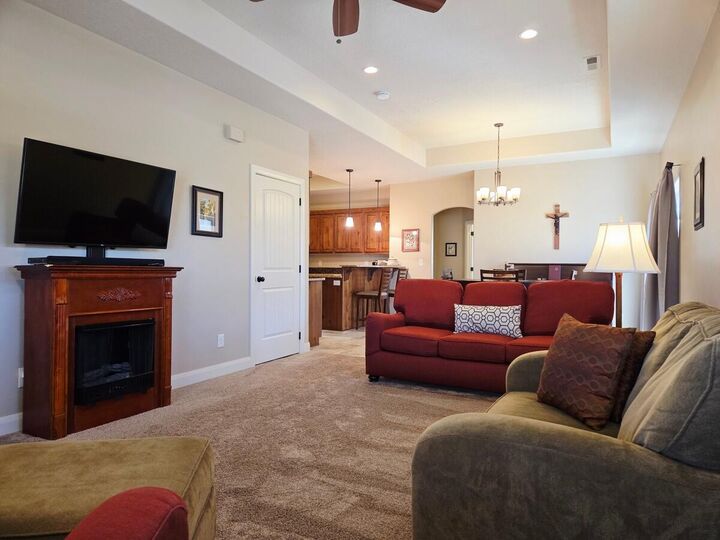 Property Photo: 373 W Bristlecone Dr UT 84720