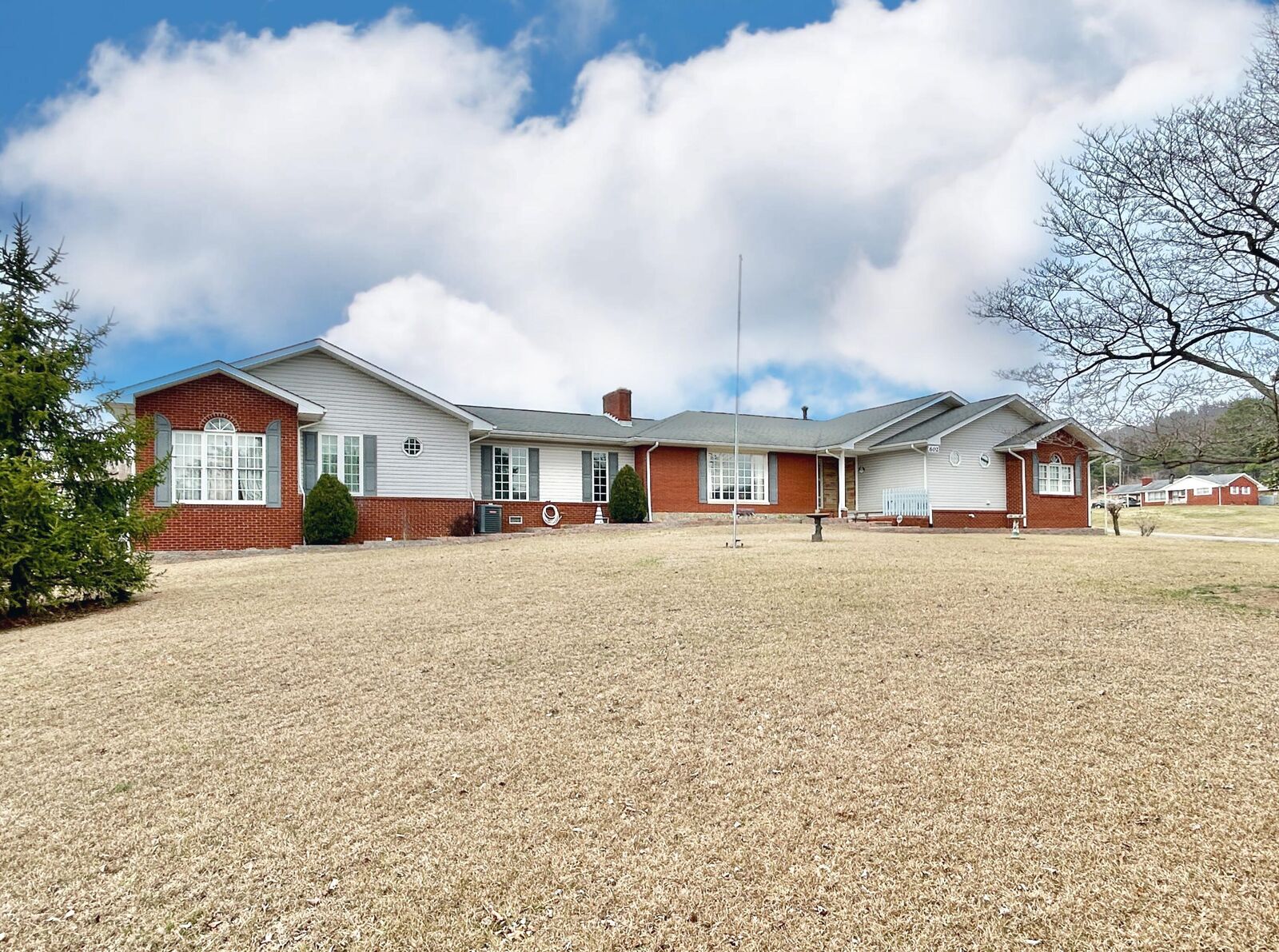 Property Photo: 602 Govers Lane KY 42533