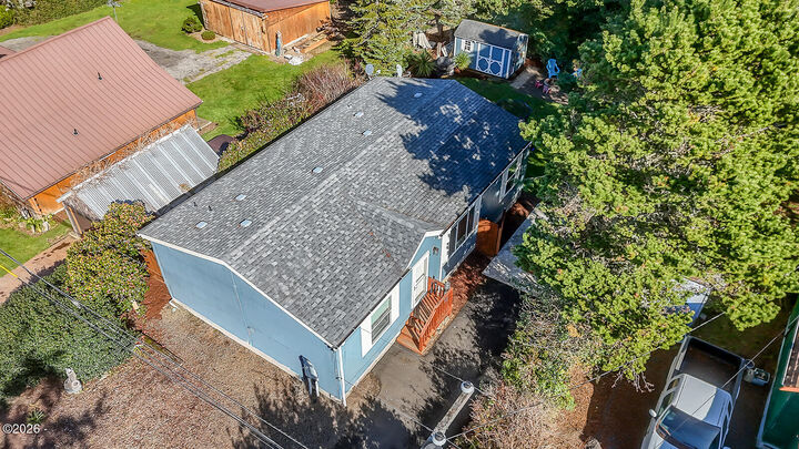 Property Photo:  6824 SW Galley Avenue  OR 97367 