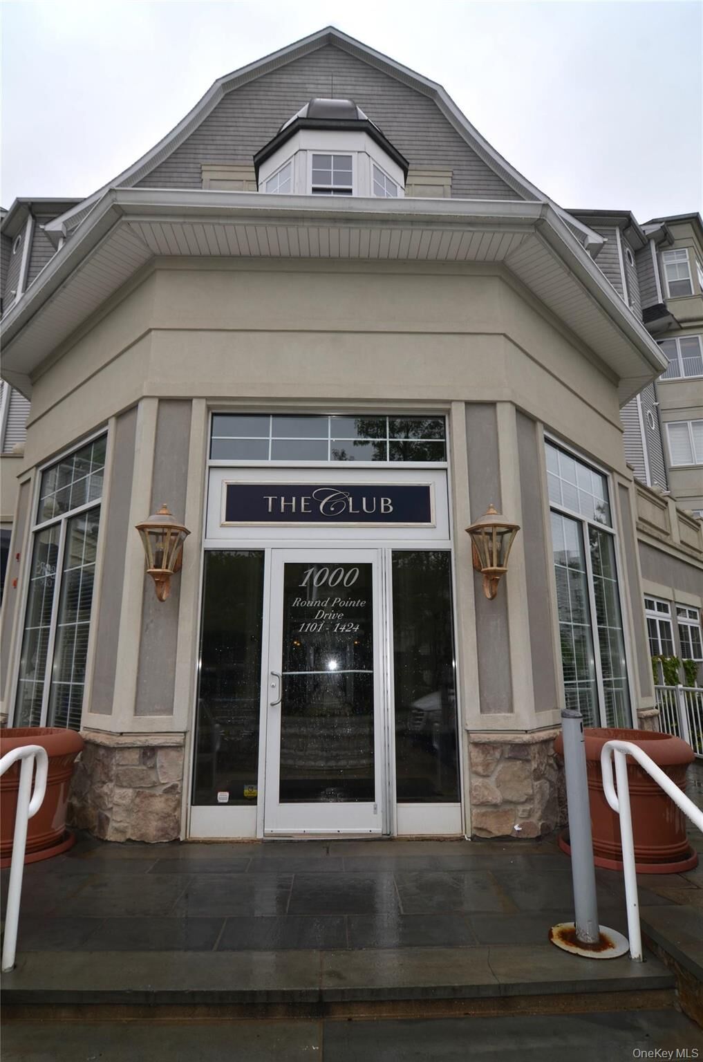 Property Photo: 1308 Round Pointe Drive 1308 NY 10927