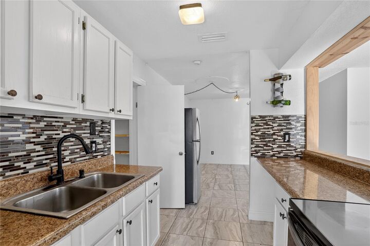 Property Photo:  8071 Rhea Circle  FL 32807 