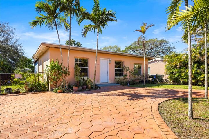 Property Photo:  5838 Harding Street  FL 33021 