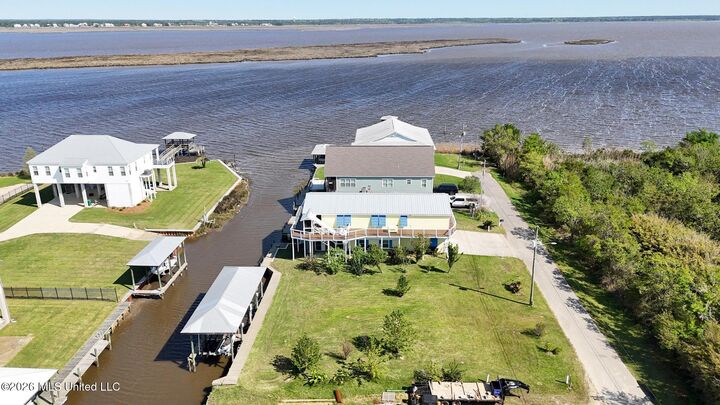 Property Photo:  104 Wolfe Street  MS 39520 