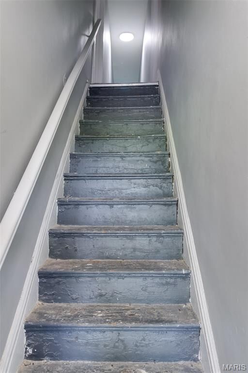 Property Photo:  1402A Granville Place  MO 63112 