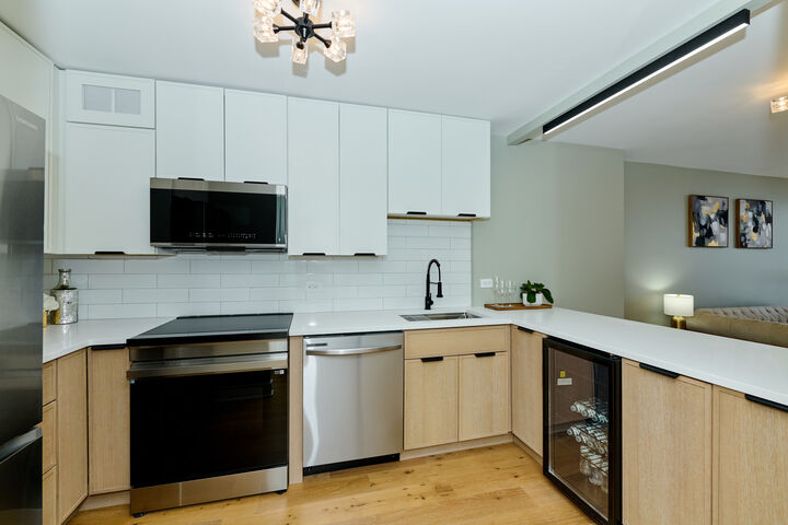 Property Photo: 5415 N Sheridan Road 1908 IL 60640