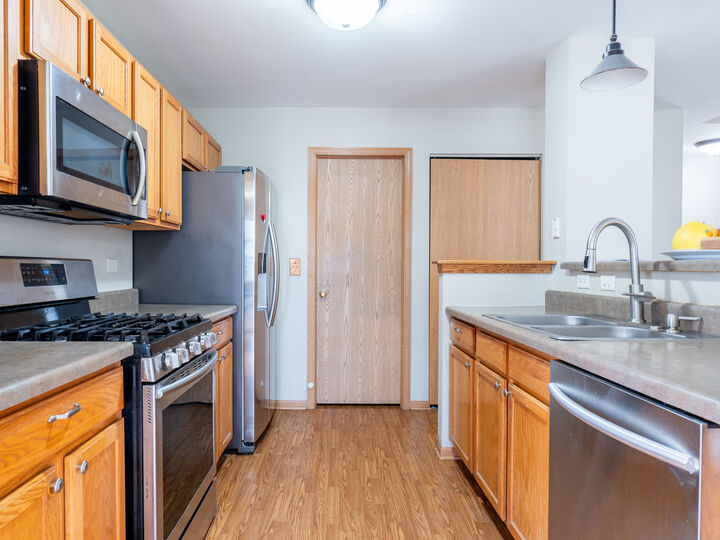 Property Photo:  2333 Stoughton Circle  IL 60502 