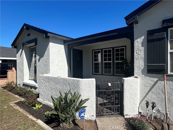 Property Photo:  1138 N Banning  CA 90744 