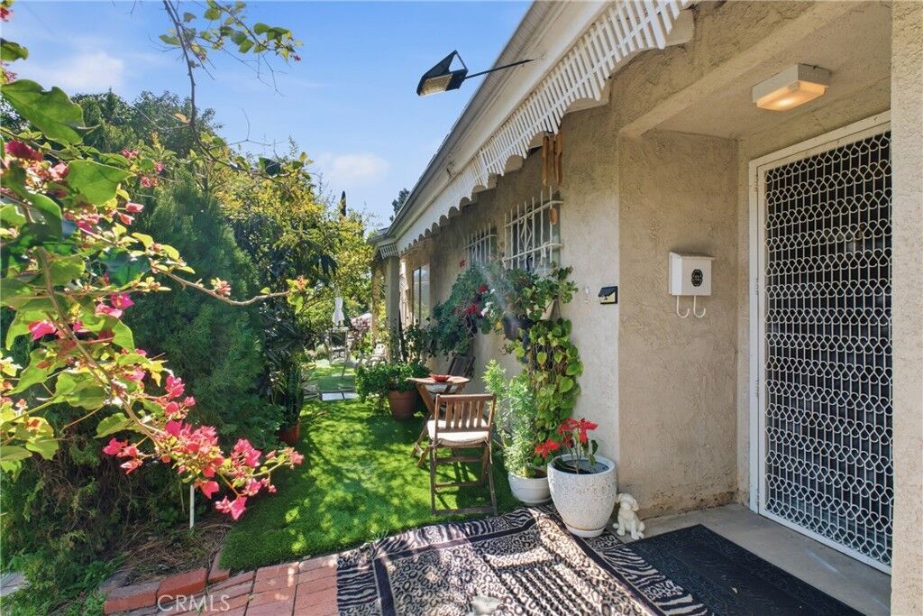 Property Photo:  12011 Jouett Street  CA 91342 