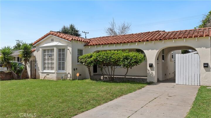 Property Photo:  9427 S 2nd  CA 90305 