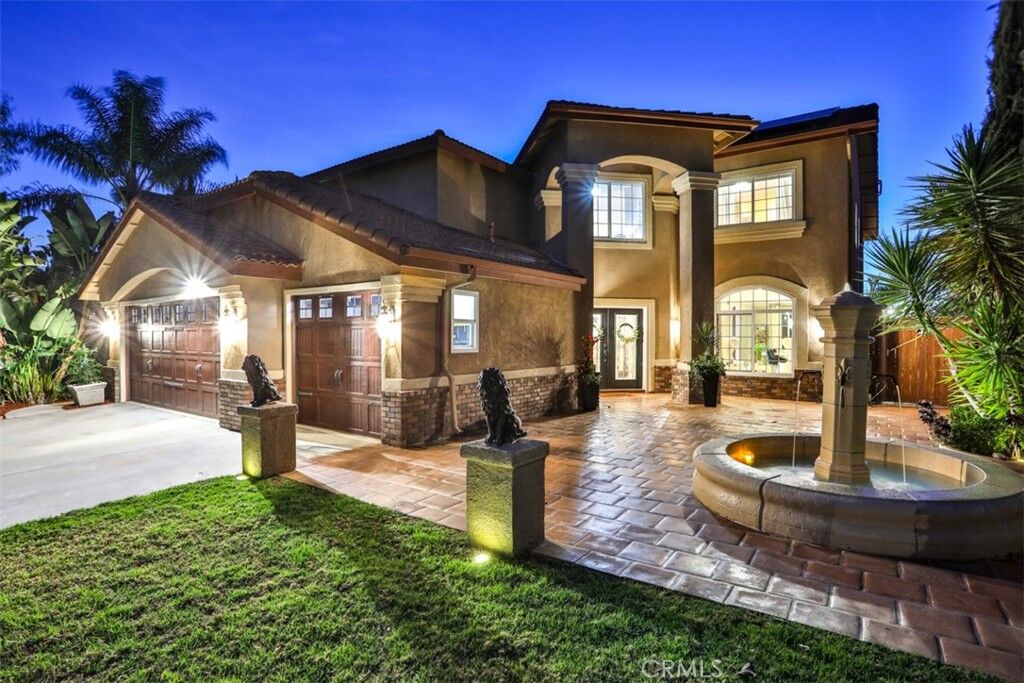 Property Photo: 40493 Calle Katerine CA 92591