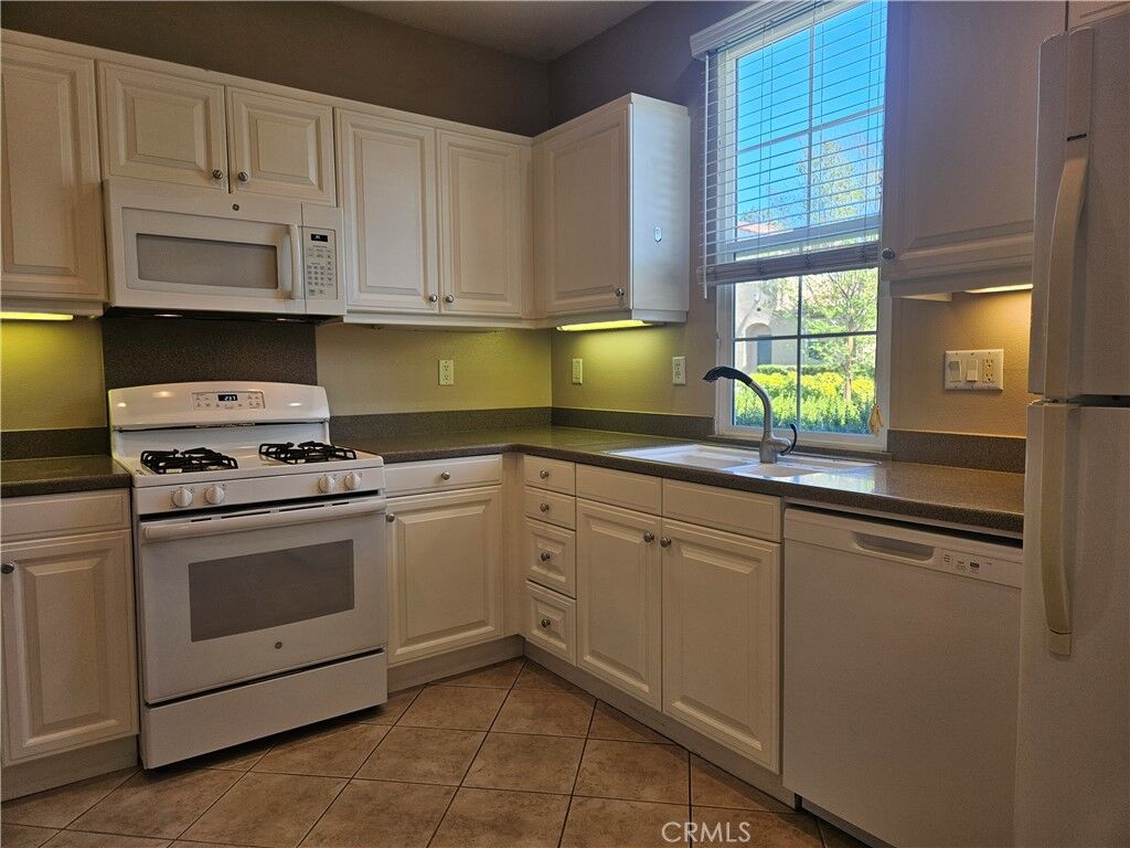 Property Photo:  7 Sonata Street  CA 92618 