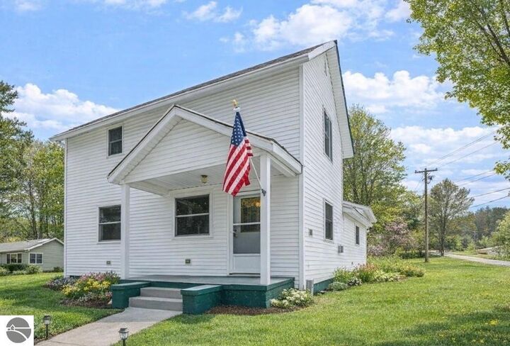 Property Photo:  111 W Forest Home Avenue  MI 49615 