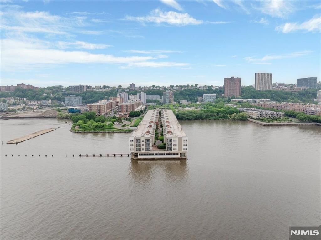 Property Photo: 214 The Promenade 214 NJ 07020