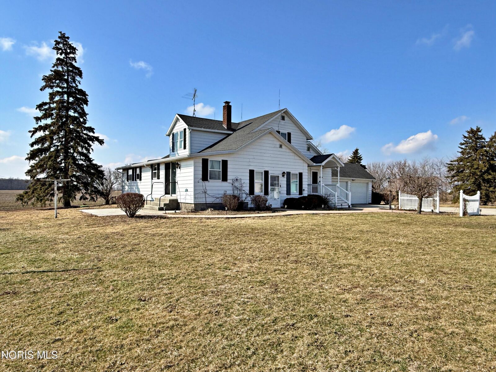 Property Photo: 3392 Rd 6 OH 45856