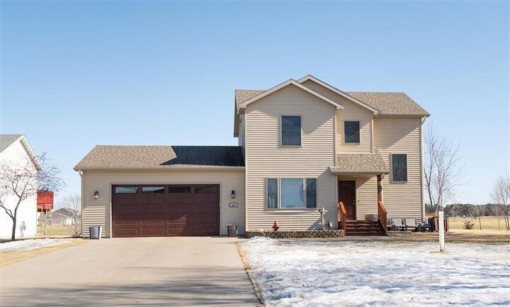 Property Photo:  804 11th Avenue SW  MN 56367 