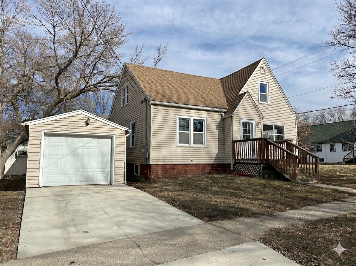 Property Photo:  225 E 3rd Street  MN 56007 