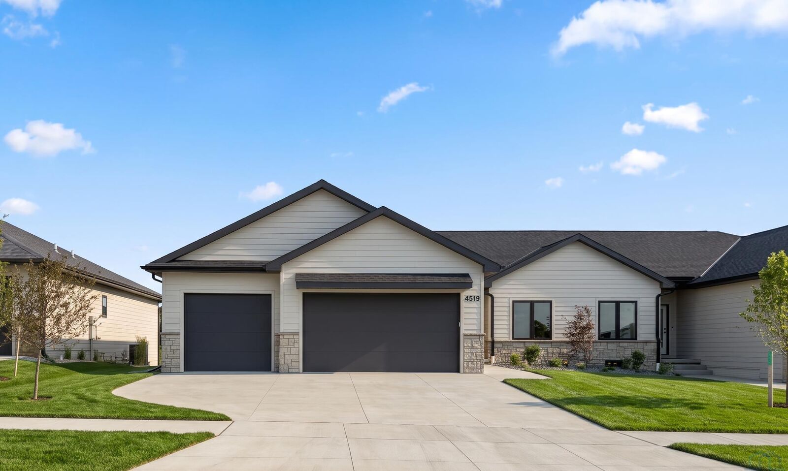Property Photo: 4519 Elk Creek Road IA 51106