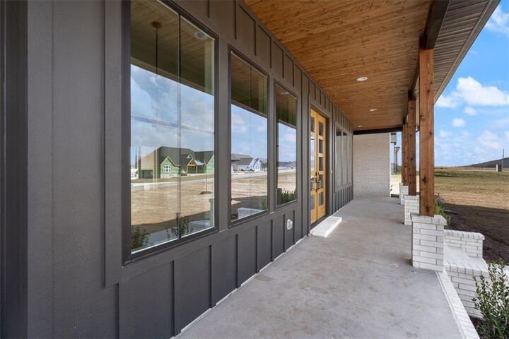 Property Photo: 148 Madison 7218 AR 72738